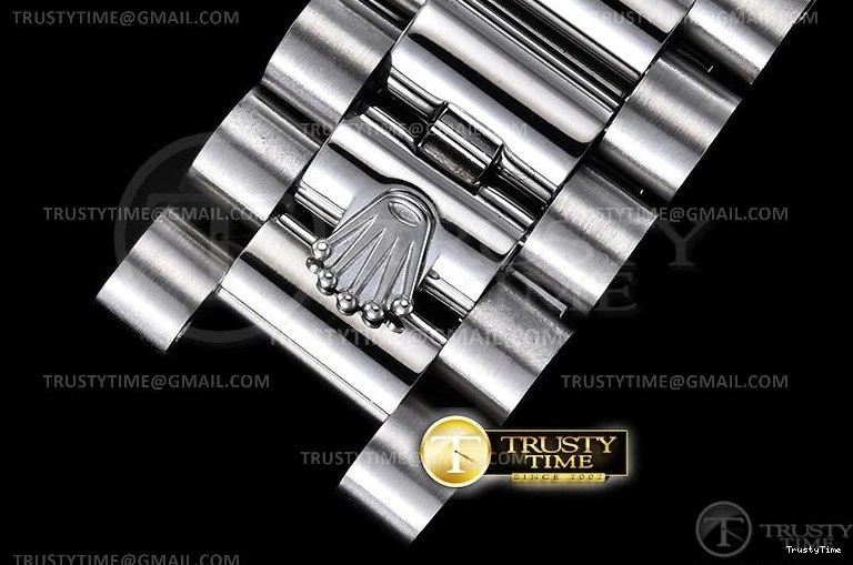 0130 RDD0224E – DayDate 36mm MoistureWicking 706